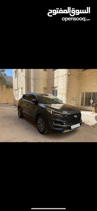Hyundai Tucson بويه شركة عداد 80 ب الورقه  دفعه 80 و شكات 10 شهور