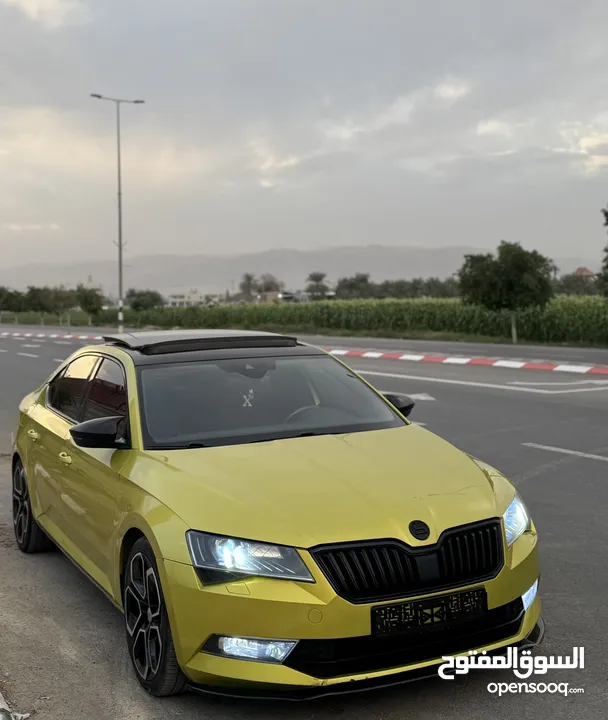 سكودا سوبيرب بنزين 2*4 مطور 2000 فل مع بنوراما