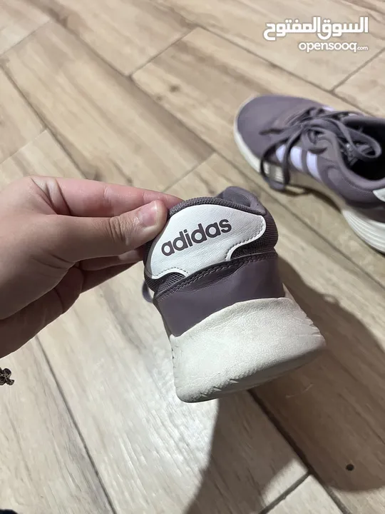 A good find!! Sporty light purple adidas shoes size 38.حذاء رياضي أديداس بنفسجي فاتح مقاس 38.