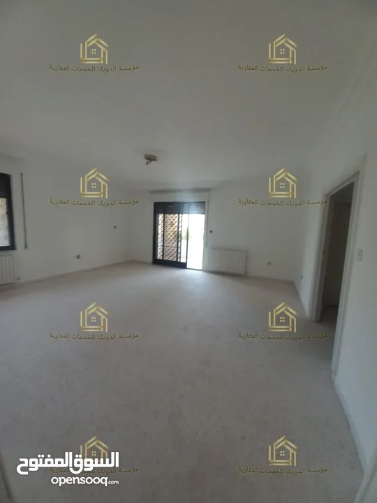 فيلا للايجار .. يوجد خيارات اخرى Villa for rent.. other options available / V152