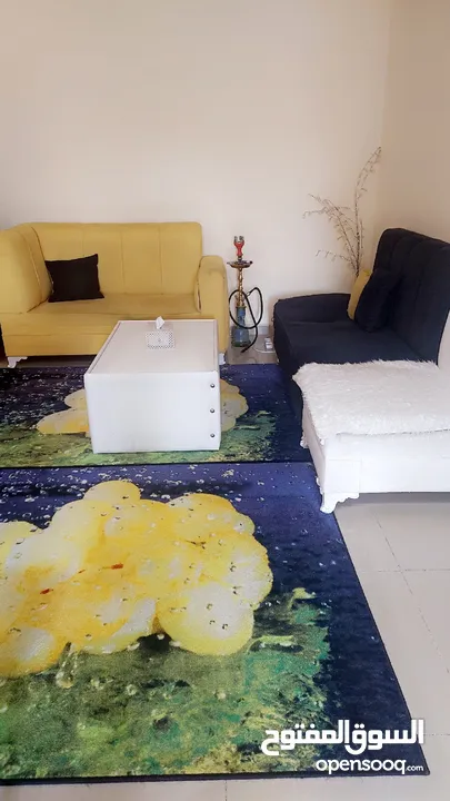 سجادتين 3D بحاله ممتازه استعمال بسيط مع سجاده بحاله ممتازه