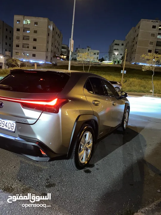 ‏2020 Lexus UX للبيع كاااااااش فقط فحص كامل