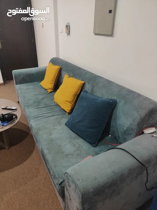 Sofa and Tiepie Table