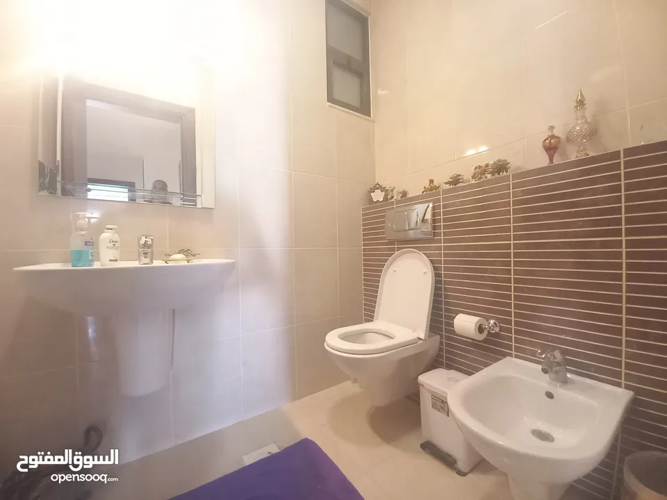 شقة مفروشة للبيع  في الدوار الرابع  ( Property 39240 ) سنوي فقط