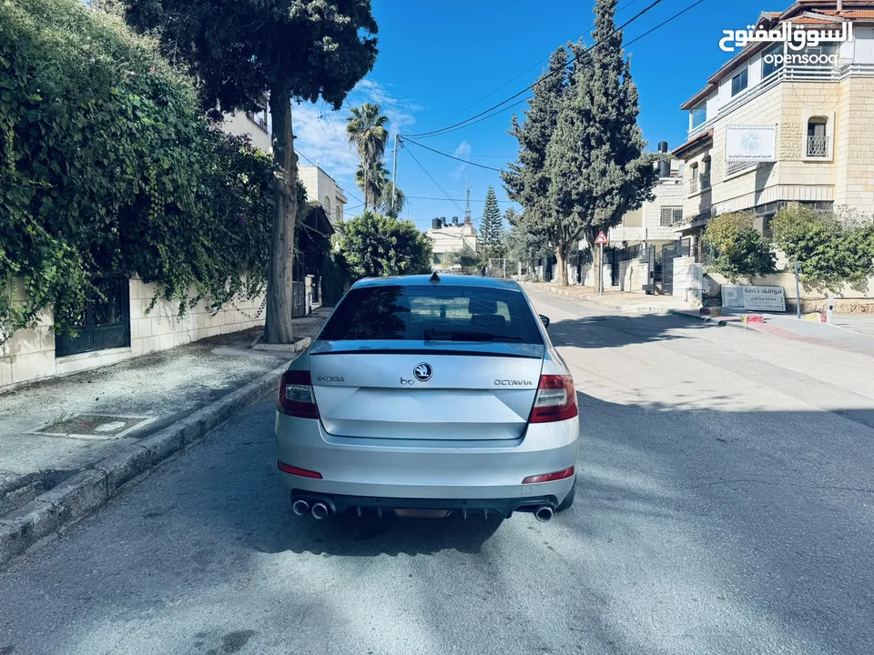 سكودا اوكتافيا ديزل 2000 اوتوماتيك ليد امامي ليد خلفي موديل 2018/17 اصل برايفيت