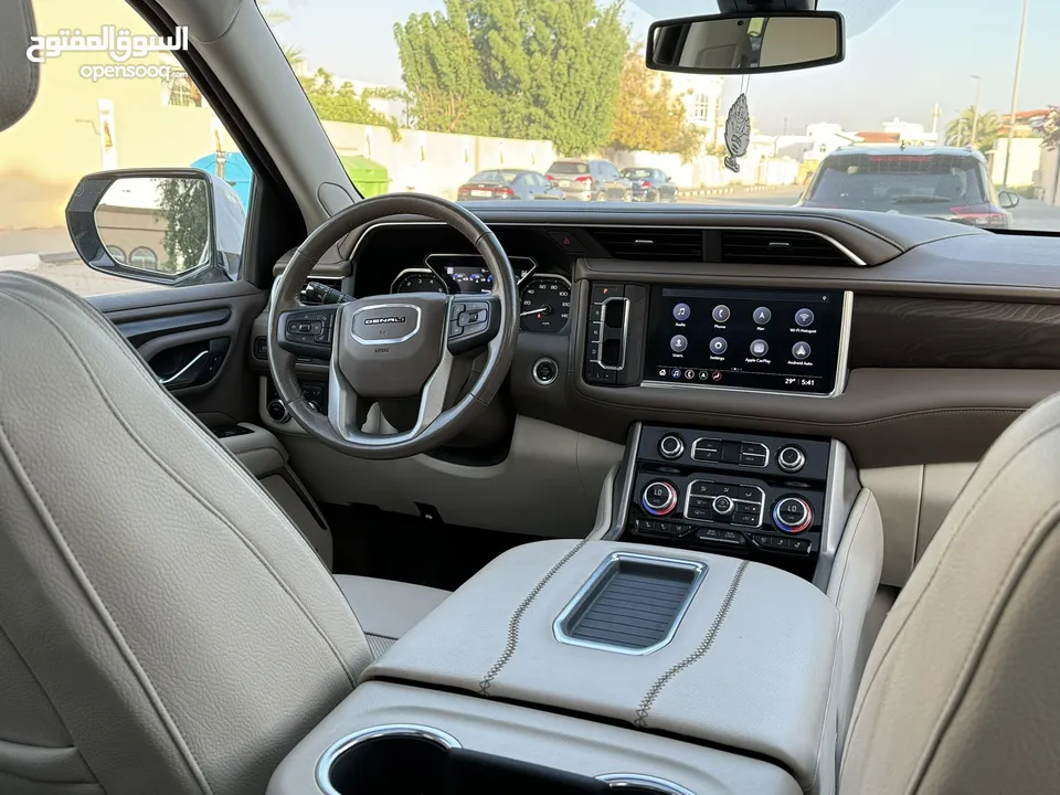 GMC YUKON DENALI نظيفة جدا بحالة الوكالة