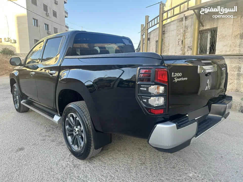 ميتسوبيشي L200 سبورتيرو موديل 2022 أعلى صنف مع ديفلوك للبيع