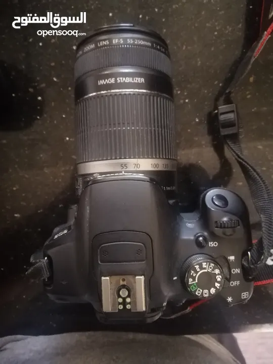 كمره نوع canon 700D