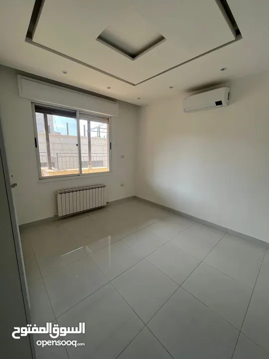 Three bedroom apartment for rent in Abdoun ( Property 37716 )-174554402