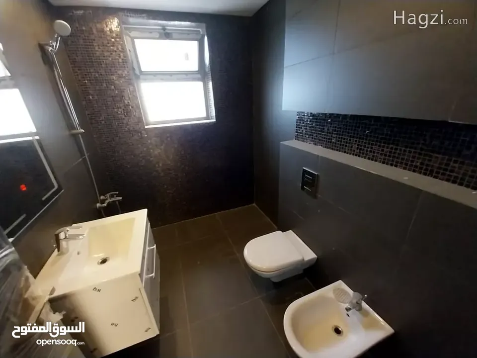 شقه في منطقه هادئه طابق اول بجانب الدوار الرابع غير مفروشه للبيع ( Property ID : 30577 )