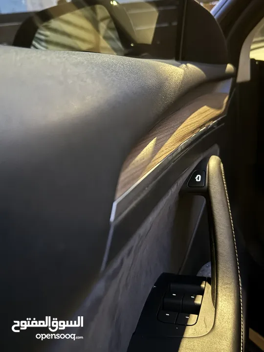 Tesla model 3 Black Edition