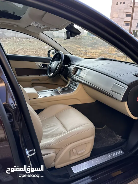 JAGUAR XF 2013 Full loaded (مخزنة) وارد الوكالة وصيانة الوكالة قاطعة مسافة 40 الف كم