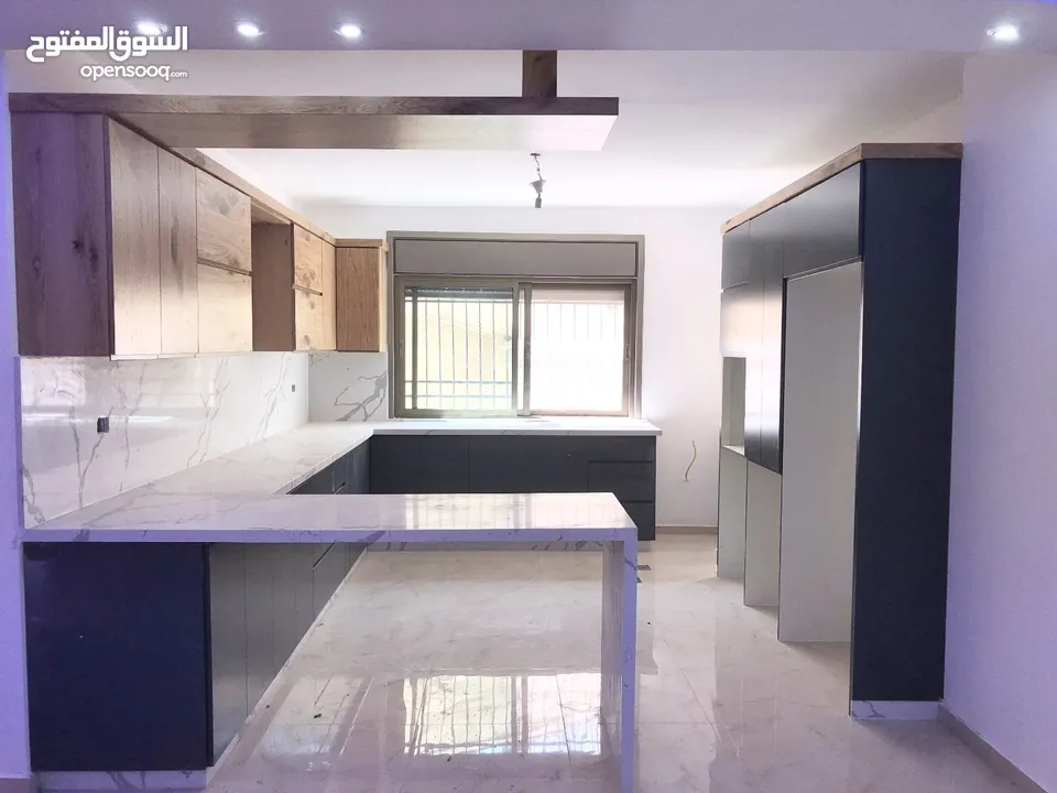 شقة للإيجار مع حديقة ومدخل خاص