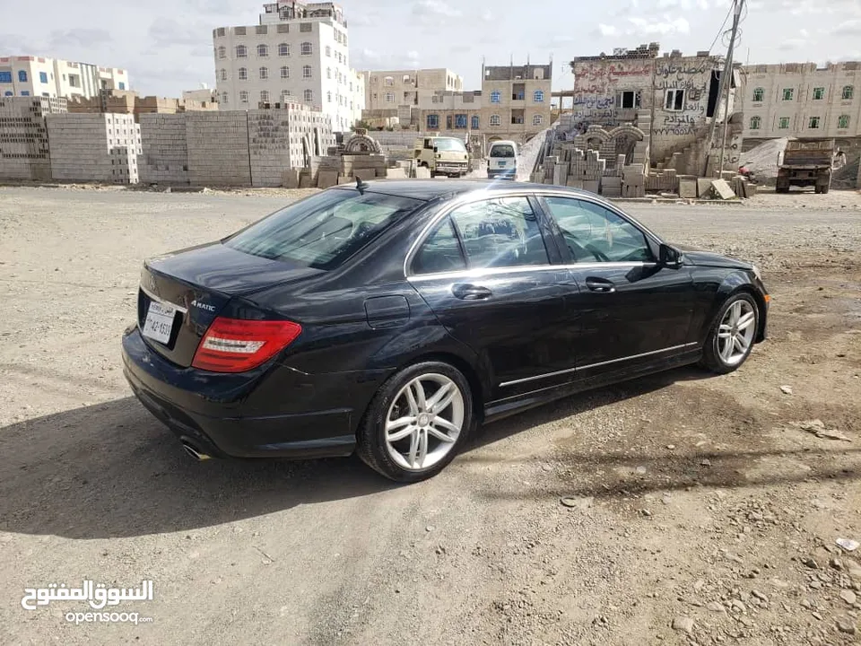 مرسيدس C250 موديل 2012 بضاعه وارد شبه مقرطس فل كامل للشراء التواصل ع رقمي