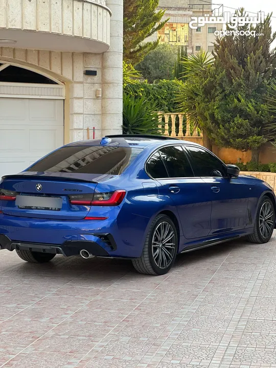 BMW 330e /// M Package