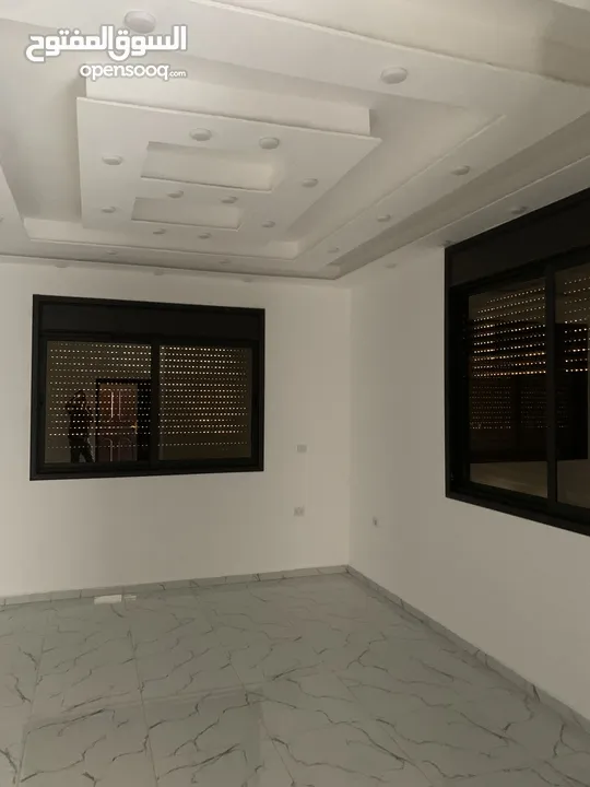 شبه فيلا للإيجار في ماركا الشمالية