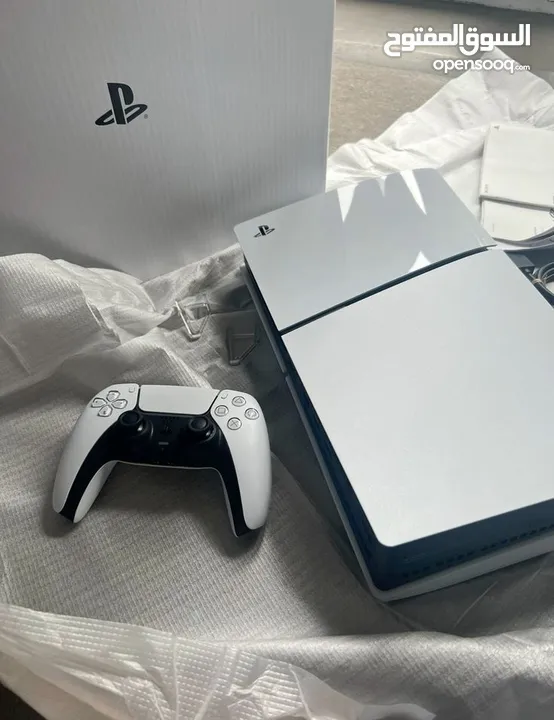 ps5 سليم مع حامل اقراص