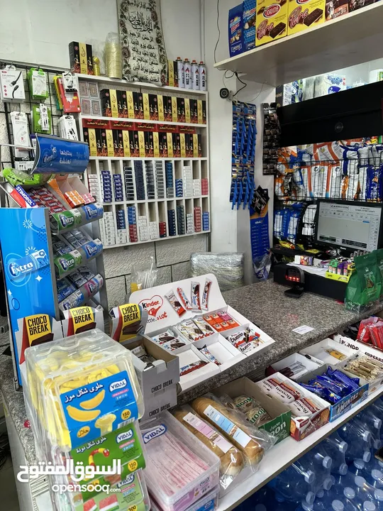 سوبر ماركت للبيع بكامل معداته
