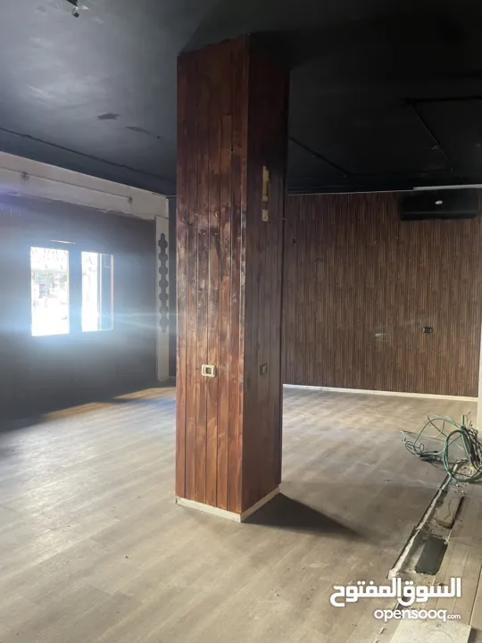 محلات للايجار مع المالك مباشرة عدد (2) في رام الله التحتا شارع الحسبة القديمة بجانب مخبز خلف، مساحة