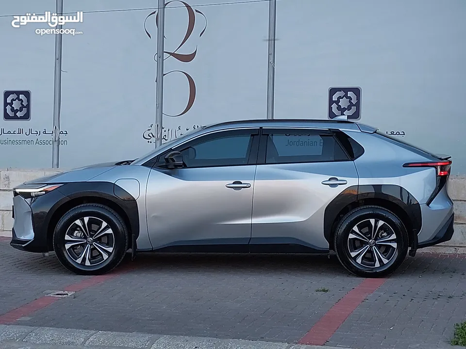 تويوتا BZ4X موديل 2022 مميز جدآ
