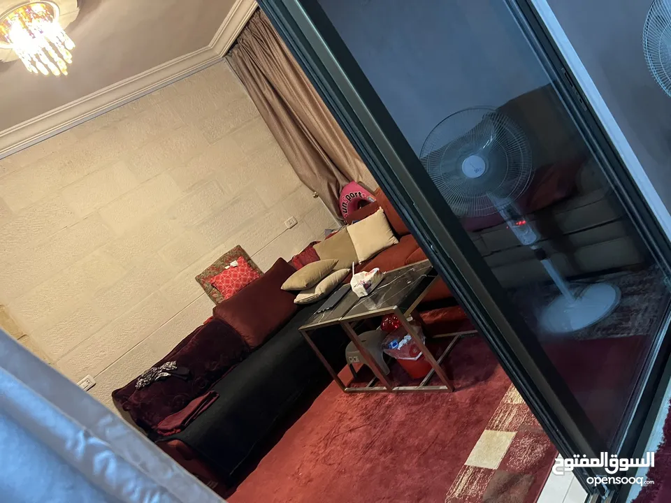 شقق للبيع ارضي وطابق ثالث