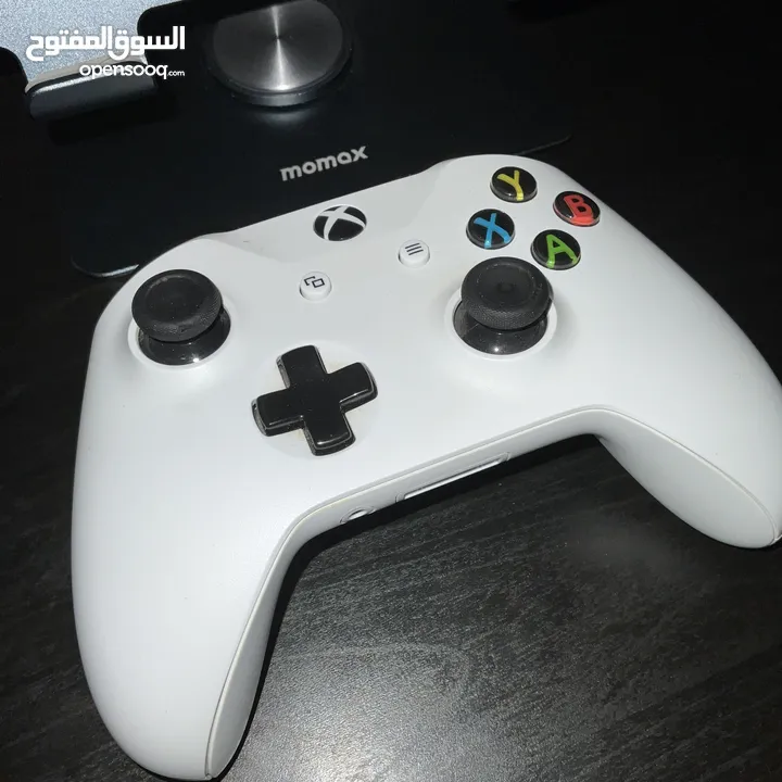 يد اكس بوكس ون لون ابيض مع بطارية أصلية من مايكروسفت xbox one controller