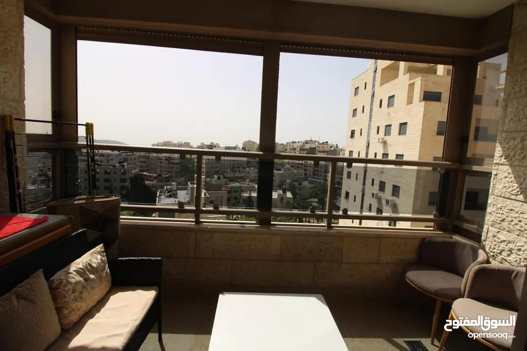 شقة بمنطقة حيوية جدا للبيع  بيتونيا بجانب مطعم ابوكريم