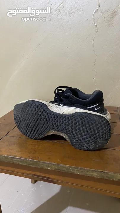 Nike Invincible Run 1 Black