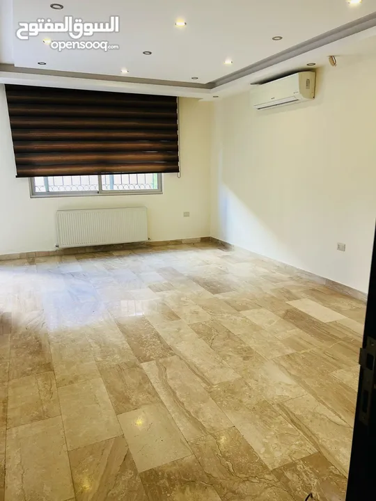 شقة أرضية للبيع في ضاحية النخيل - ref: 14613