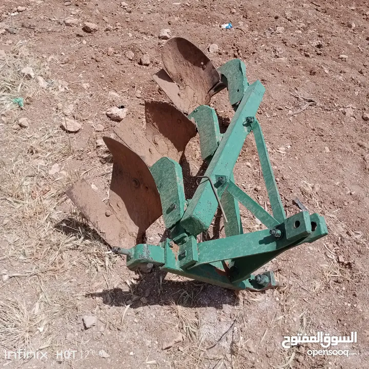 تركتر اسكي صغير ‌ 35 حصان     دفع رباعي  4×4   للبيع بسعر مغري. نضيف مشاء الله عليه  ؏ شغل مباشره.