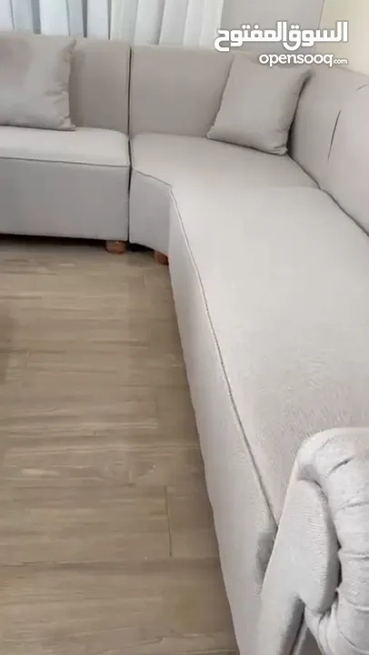 كورنر بيج جديد مع كوشنز/ قابل للمعاينة ، تفصيل جديد/ خشب ثقيل/ قماش كواليتي عاليه/سعر قابل للمفاوضه