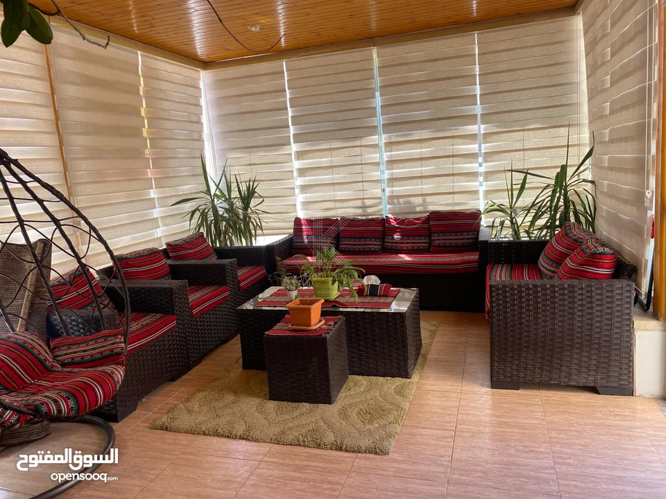 شقة مميزة للبيع في البنيات - طابق أرضي