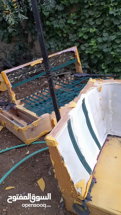 خشب ابيض تفصيل لطقم كورنر وفي كنباي الها كوعين