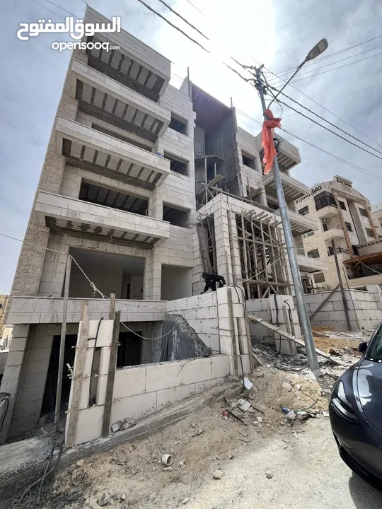 شقة للبيع في مرج الحمام قرب دوار البرديني تشطيب فاخر مساحة 105 متر