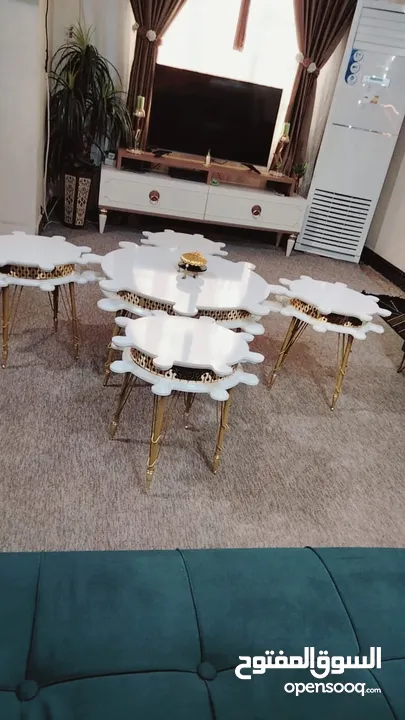 طاولات 5 قطع