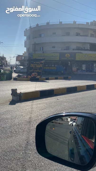 محلات / مكاتب / شقق مميزة مع بلاكين للايجار بحي الهاشمي