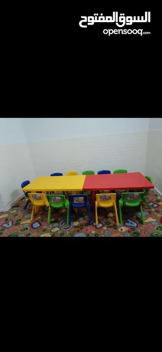 طاولات وكراسي اطفال وايت بورد خزاين لكرات