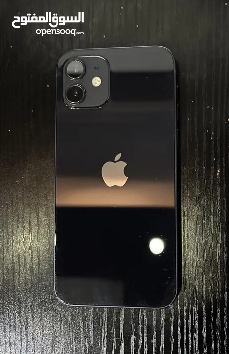 Iphone 12 128gb بحالة الوكالة وبدون اي خدش مع 9 كفرات وشاحن اصلي وكرتونة