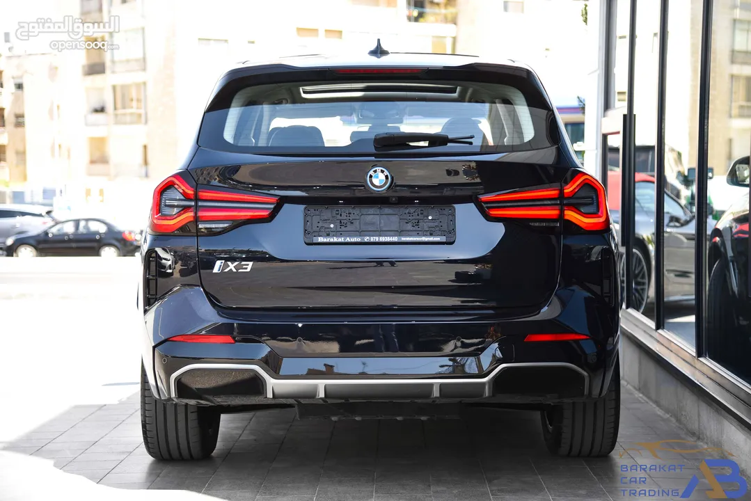 بي ام دبليو الفئة الثالثة iX3 كهربائية بالكامل 2024 BMW iX3 eDrive EV M Sport Package