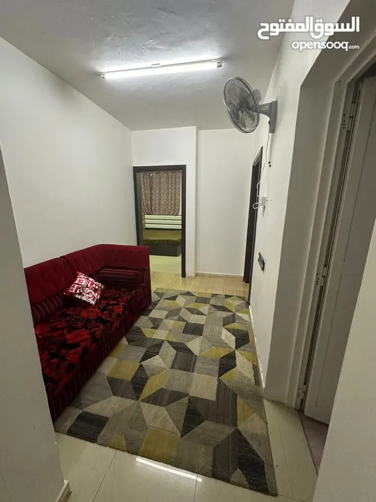 FoR Rent Room  استوديو غرفه وحمام ومطبخ 2 حمام مفروش السعر شامل الفواتير 18 نوفبر امام شيشه هرموز