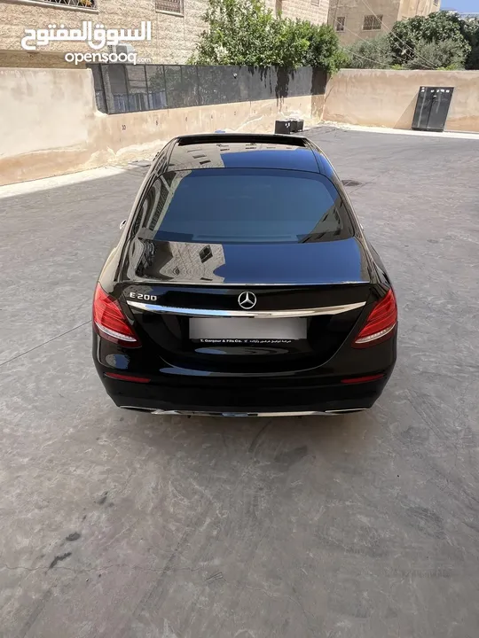 Mercedes-Benz E200(2017)