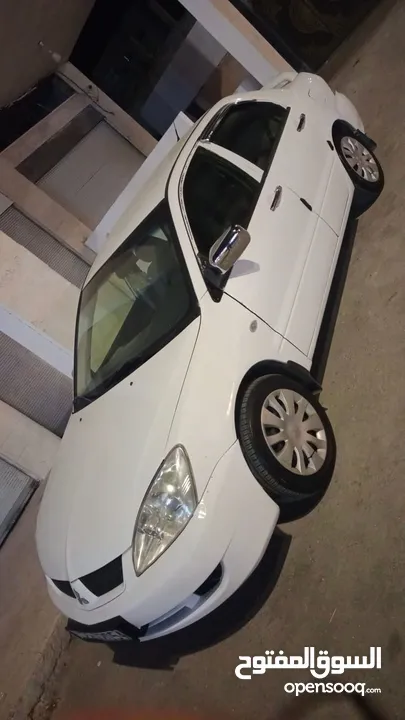 متسوبيشي لانسر 2013