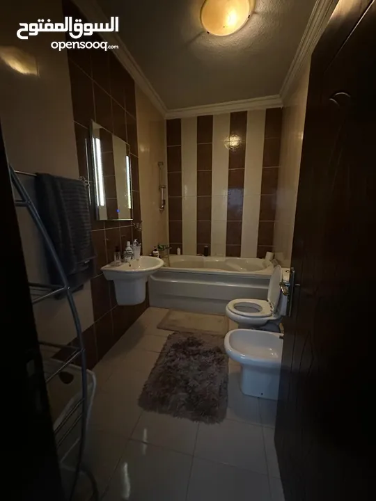 شقه مميزه للبيع