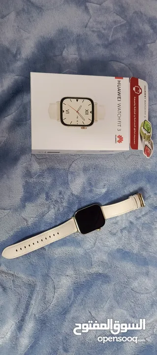 ساعة هواوي watch fit3 مستعمل بحالة الوكالة مع شاحنها والكرتونة