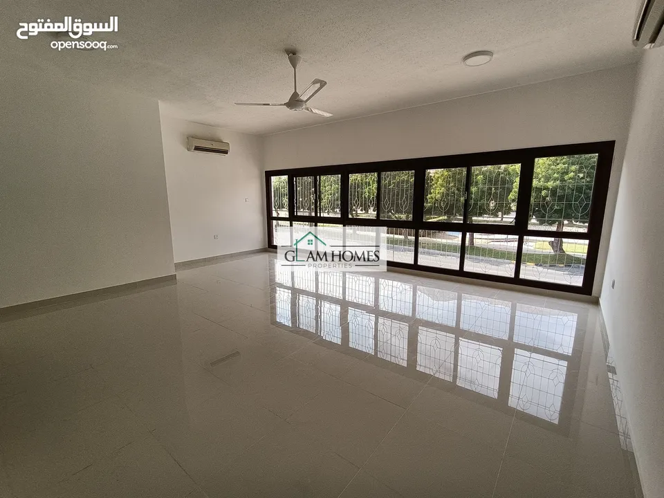 Beautiful and grand villa for rent at a serene locality Ref: 389H