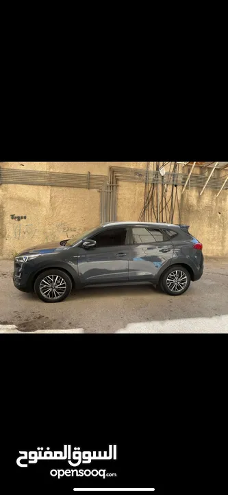 توسان قصه جديده بويه شركة عداد 85  اوتوماتيك 2000 ديزل ب الورقه  5 عدسات led  هوك  رادارات