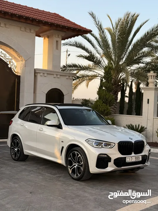 BMW X5 2020 M Sport plug in وارد الشركة اعلا صنف فحص كامل لون مميز بسعر مغرري السياره بحاله الوكاله