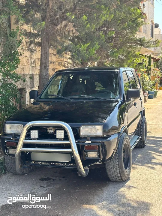 جيب نيسان تيرانو موديل 1995