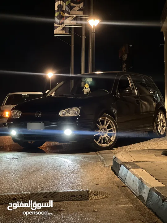 Golf mk4 موجوده برام الله 2002 بحاله ممتازه