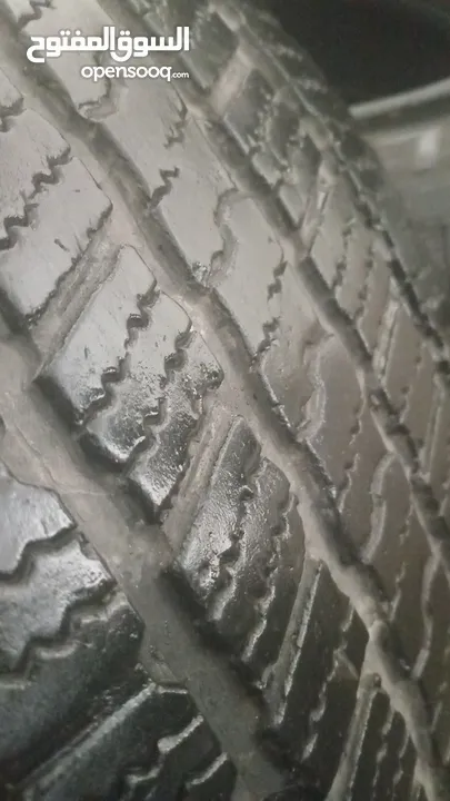 كوشوك 275\60 R20 مستعمل نظيف للبيع